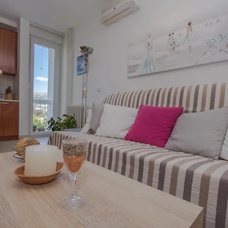 Appartement Mira - *
